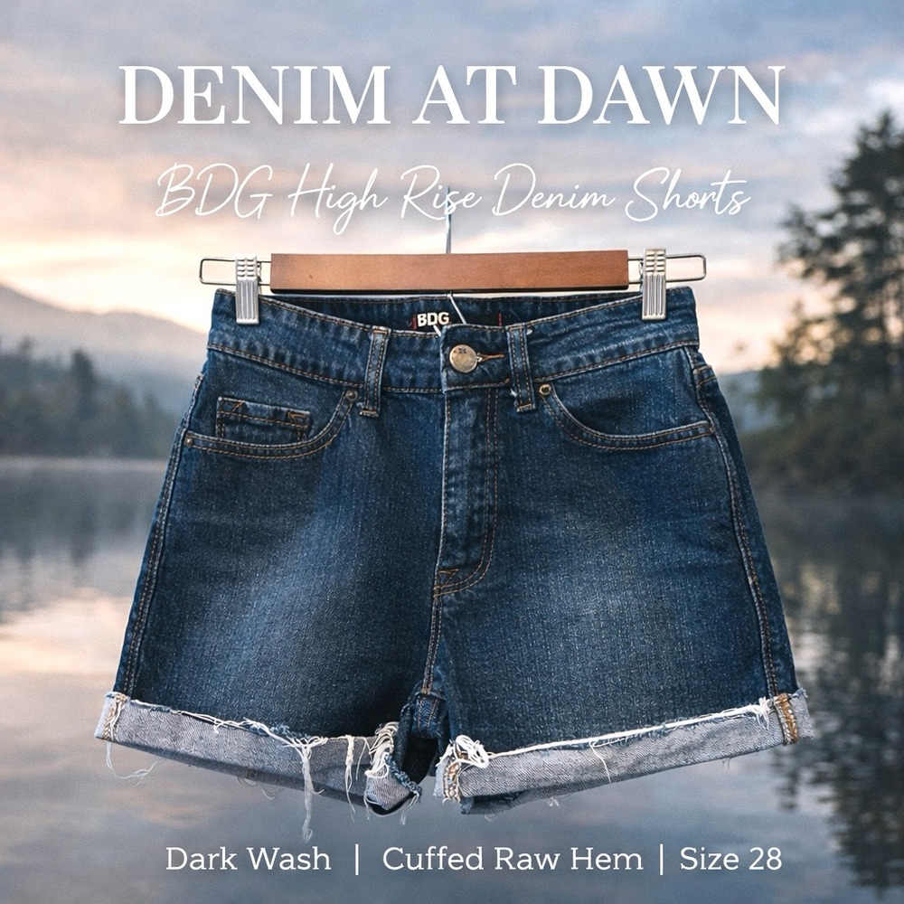 ☀️ BDG High Rise Denim Shorts Size 28 | Dark Wash Cuffed Raw Hem ☀️